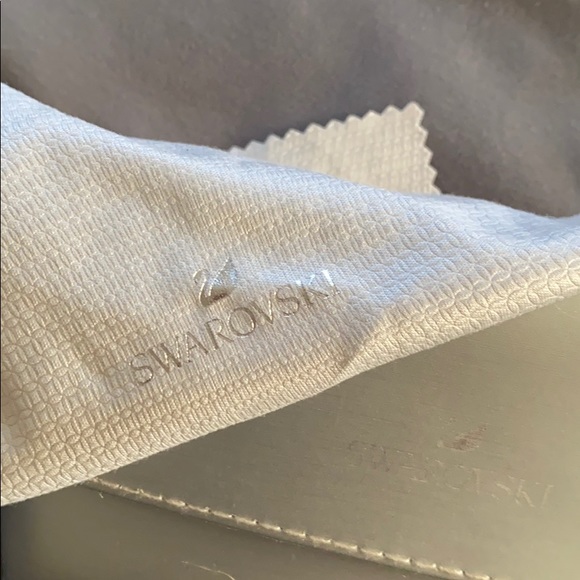 Sun glasses - Picture 2 of 6